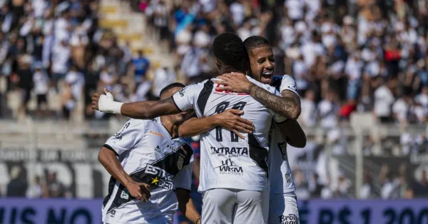 Ponte Preta Impedida: Dívidas Milionárias Travam Reforços e Ameaçam o Futuro na Série C