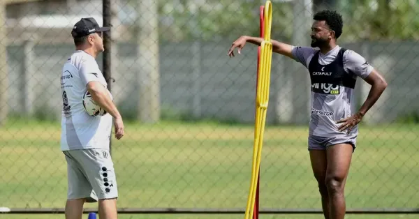 Artur Deixa a Ponte Preta: O Legado do Campeão e o Futuro da Lateral Esquerda